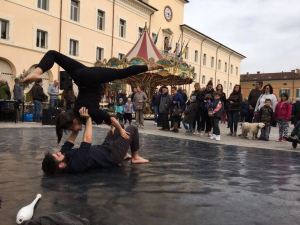 cervia acrobat